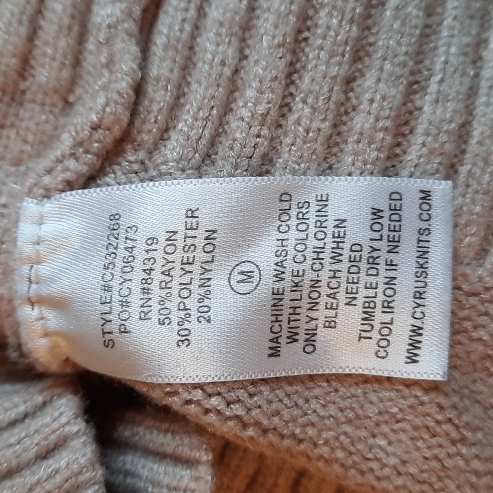 Raya Ruffle Shoulder Sweater - Picture 6 of 6